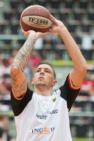Daniel Theis